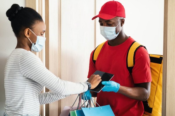 Comment les PME du secteur de la maroquinerie de luxe peuvent-elles authentifier leurs produits contre la contrefaçon ?